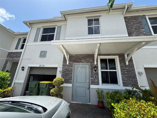 830 SE 19th Street, Homestead, FL 33034