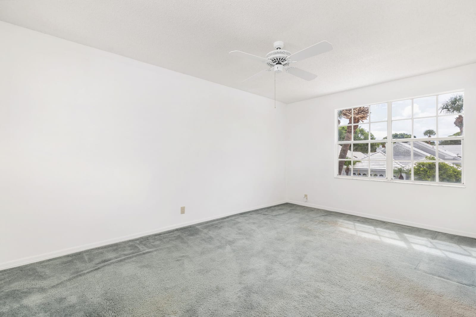 22 Selby Lane — photo 10