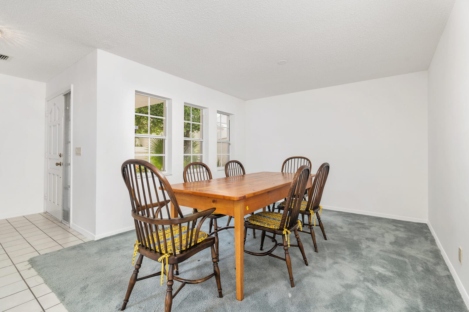 22 Selby Lane — photo 3