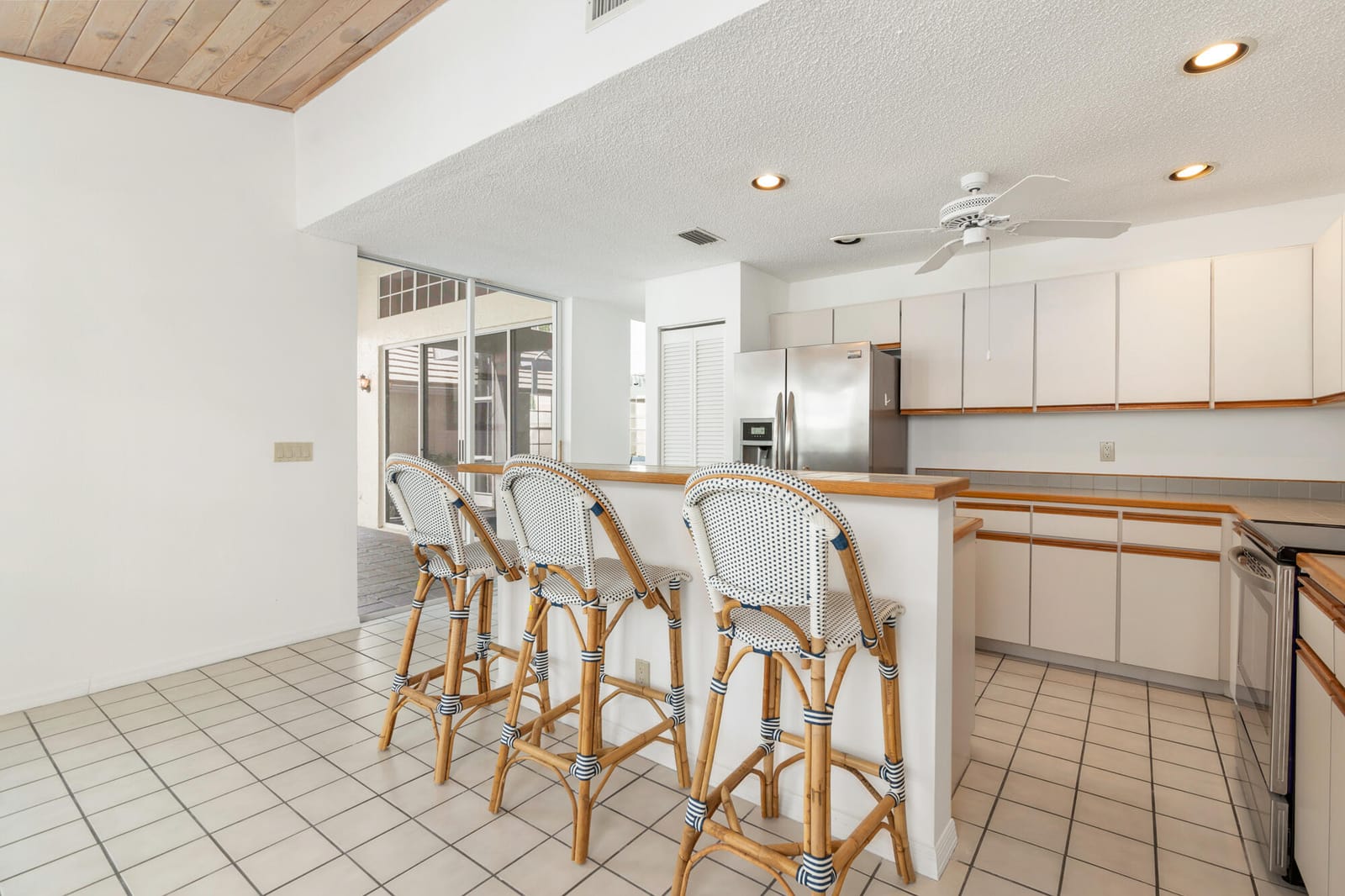 22 Selby Lane — photo 4
