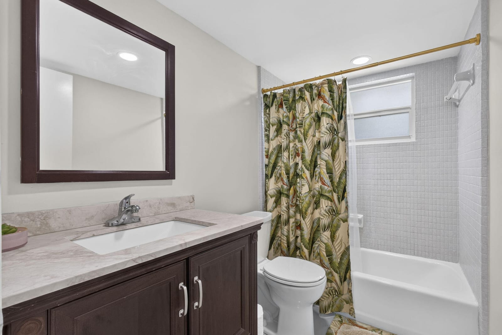 9860 Honeysuckle Avenue, Palm Beach Gardens, FL 33410 photo 22
