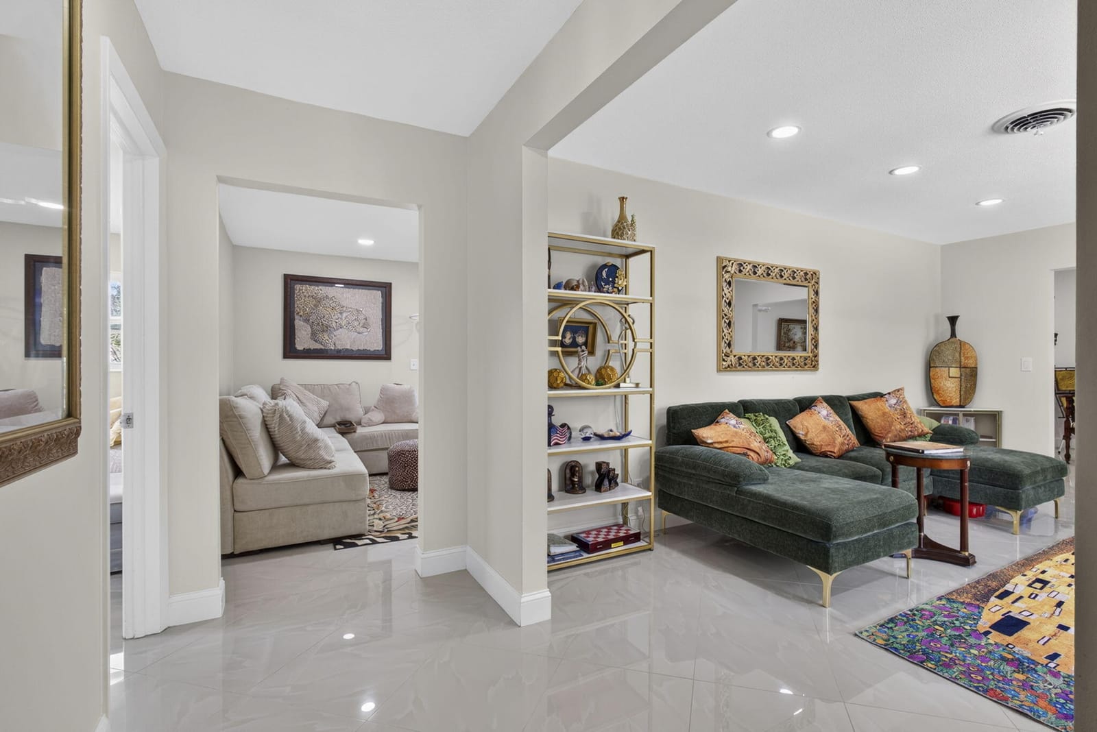 9860 Honeysuckle Avenue — photo 4