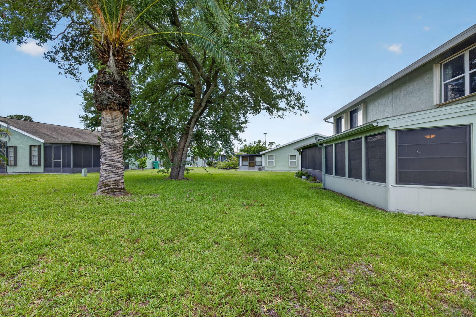 1474 SE Rivergreen Circle — photo 3