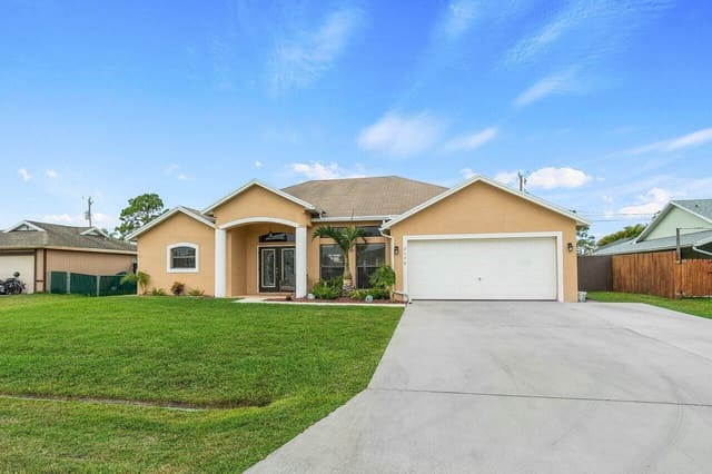 2150 SW Imperial Street, Port St. Lucie, FL