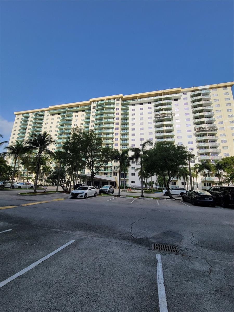 19390 Collins Avenue 220, Sunny Isles Beach, FL 33160