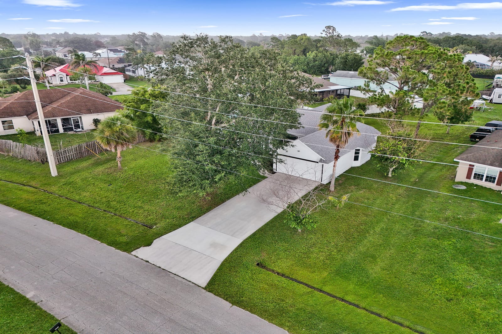 1237 SW Edinburgh Drive — photo 8