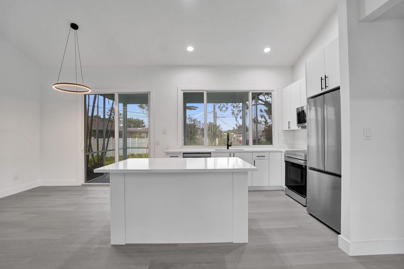1237 SW Edinburgh Drive — photo 10