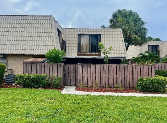 6208 62nd Way, West Palm Beach, FL 33409