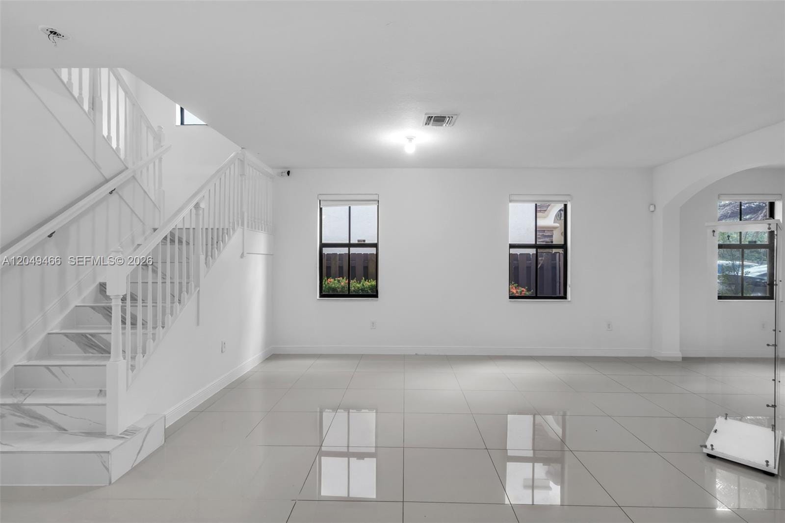 8850 NW 99th Path — photo 3