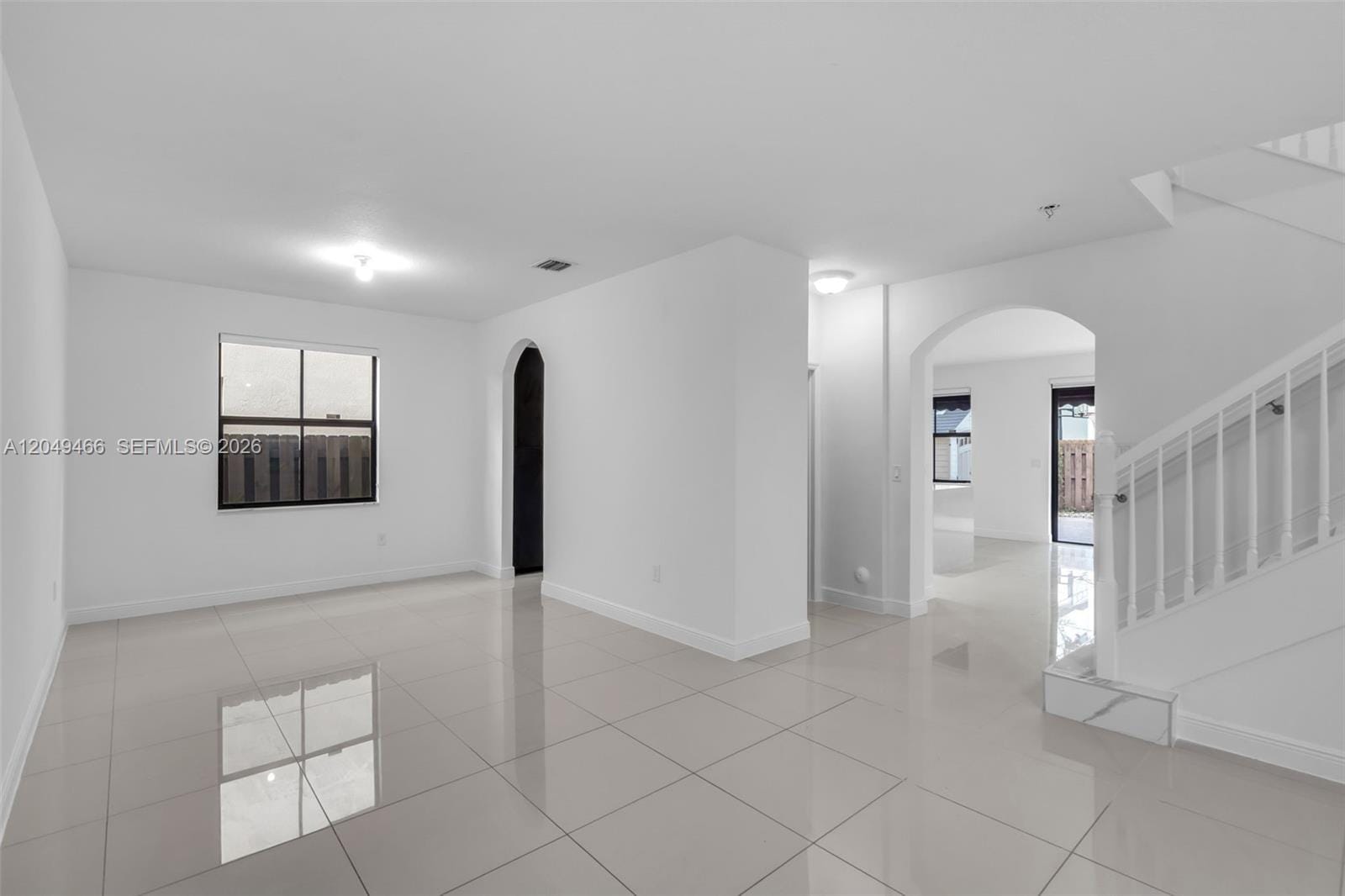 8850 NW 99th Path — photo 4