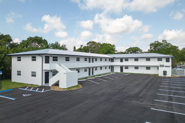 1301 Emerald Terrace 6, Fort Pierce, FL 34950