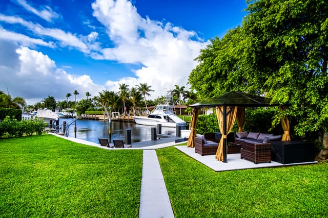 1250 SE 10th Street, Deerfield Beach, FL 33441