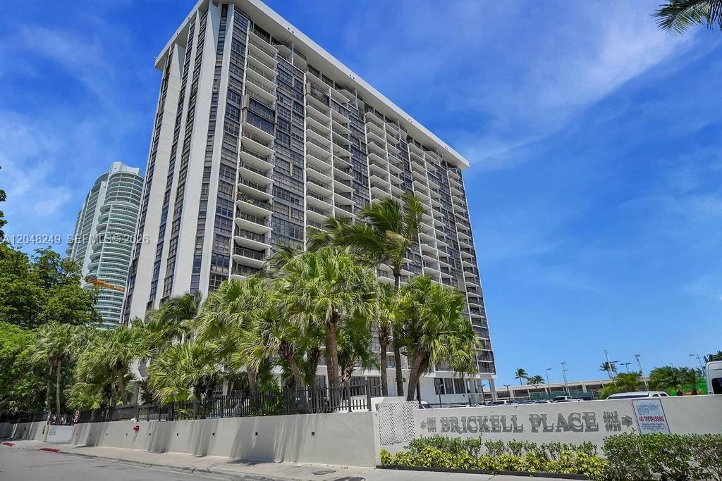 1901 Brickell Avenue B1512, Miami, FL 33129 photo 29
