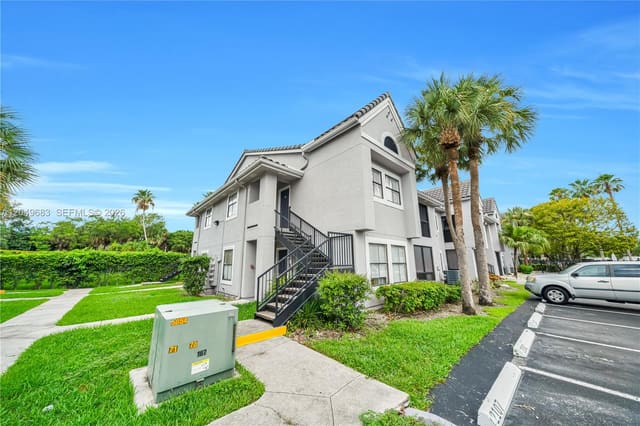 15070 SW 103rd Lane 2201, Miami, FL 33196