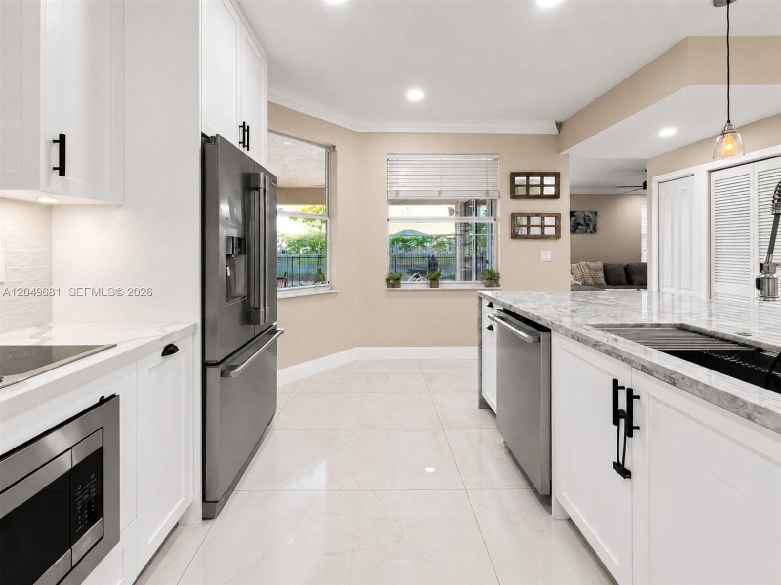 16519 SW 67th Terrace, Miami, FL 33193 photo 8