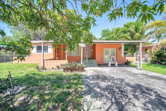 13140 N Miami Avenue 1, Miami, FL 33168