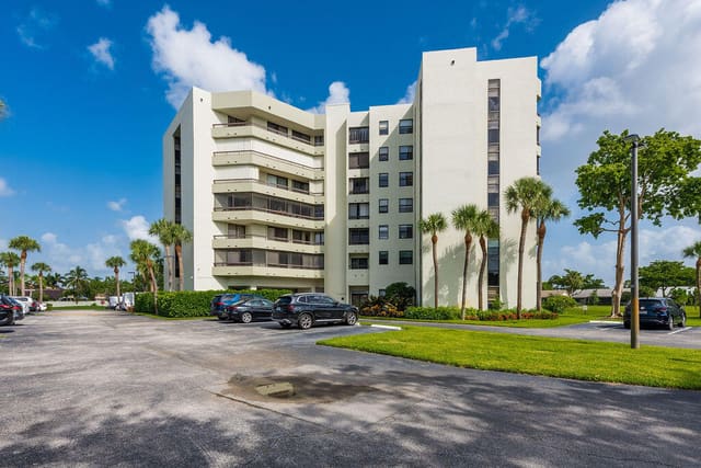 6463 La Costa Drive 603, Boca Raton, FL 33433