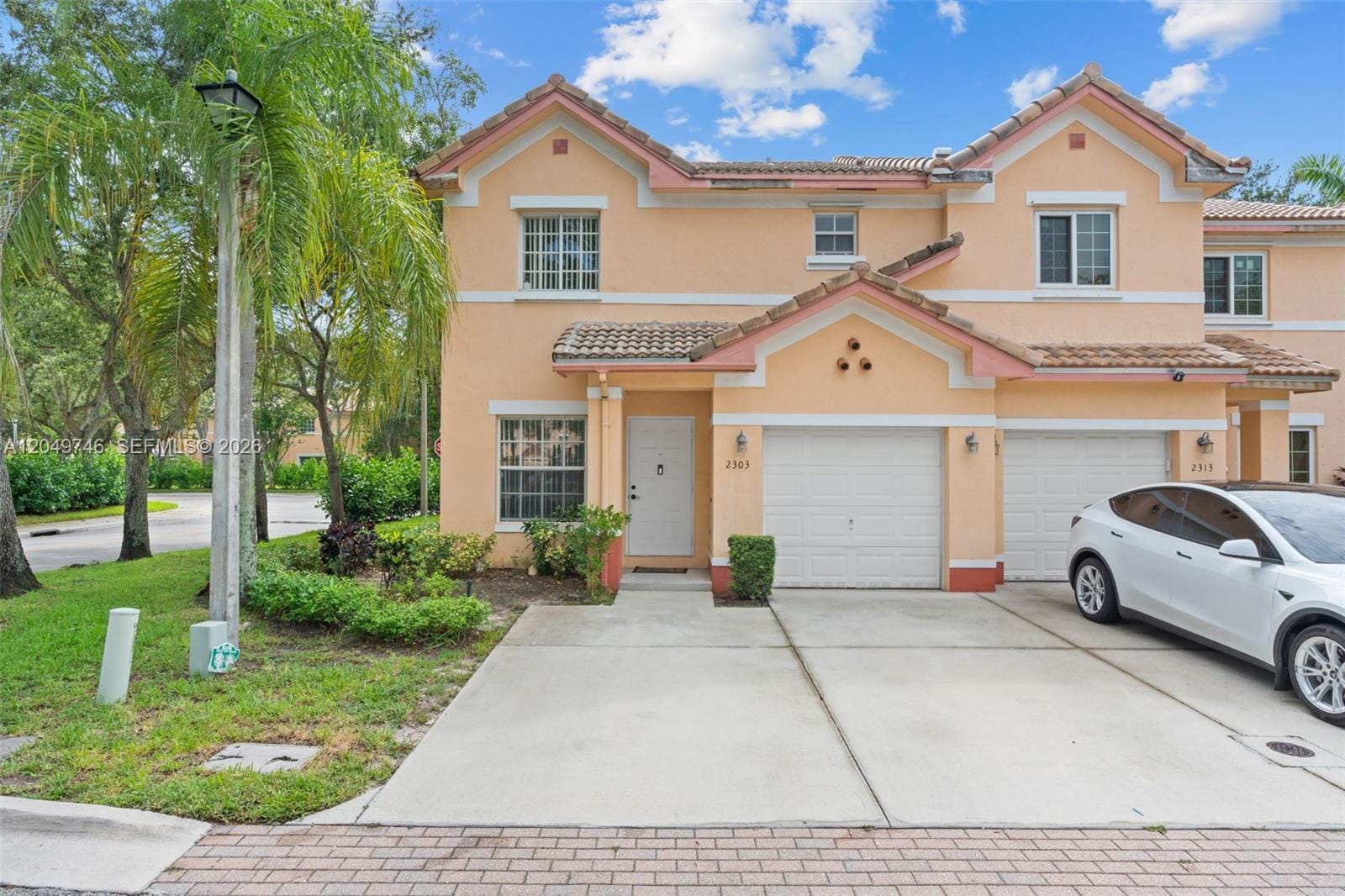 2303 SW 87th Terrace