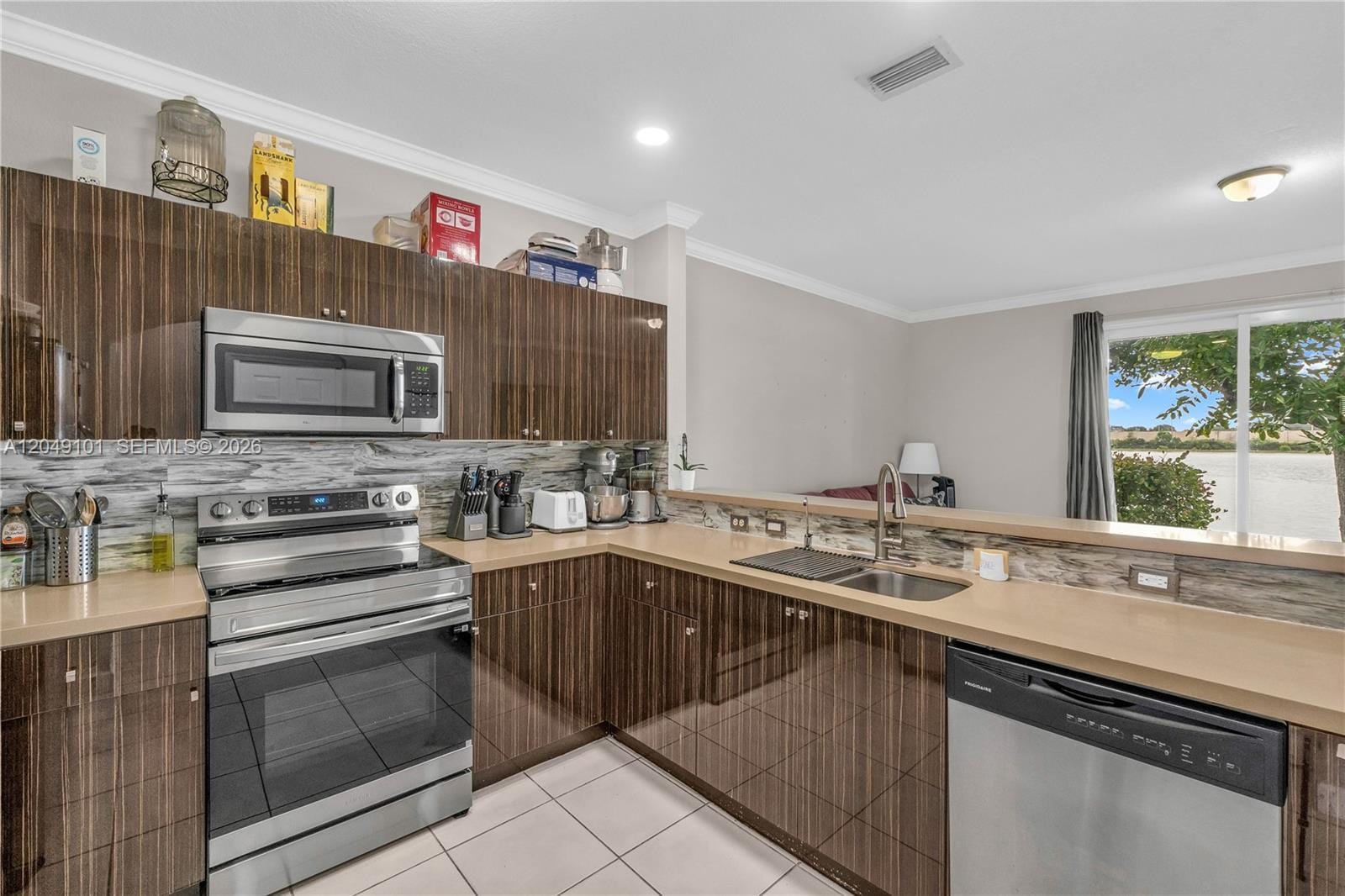 4015 SW 156th Avenue 210 — photo 5
