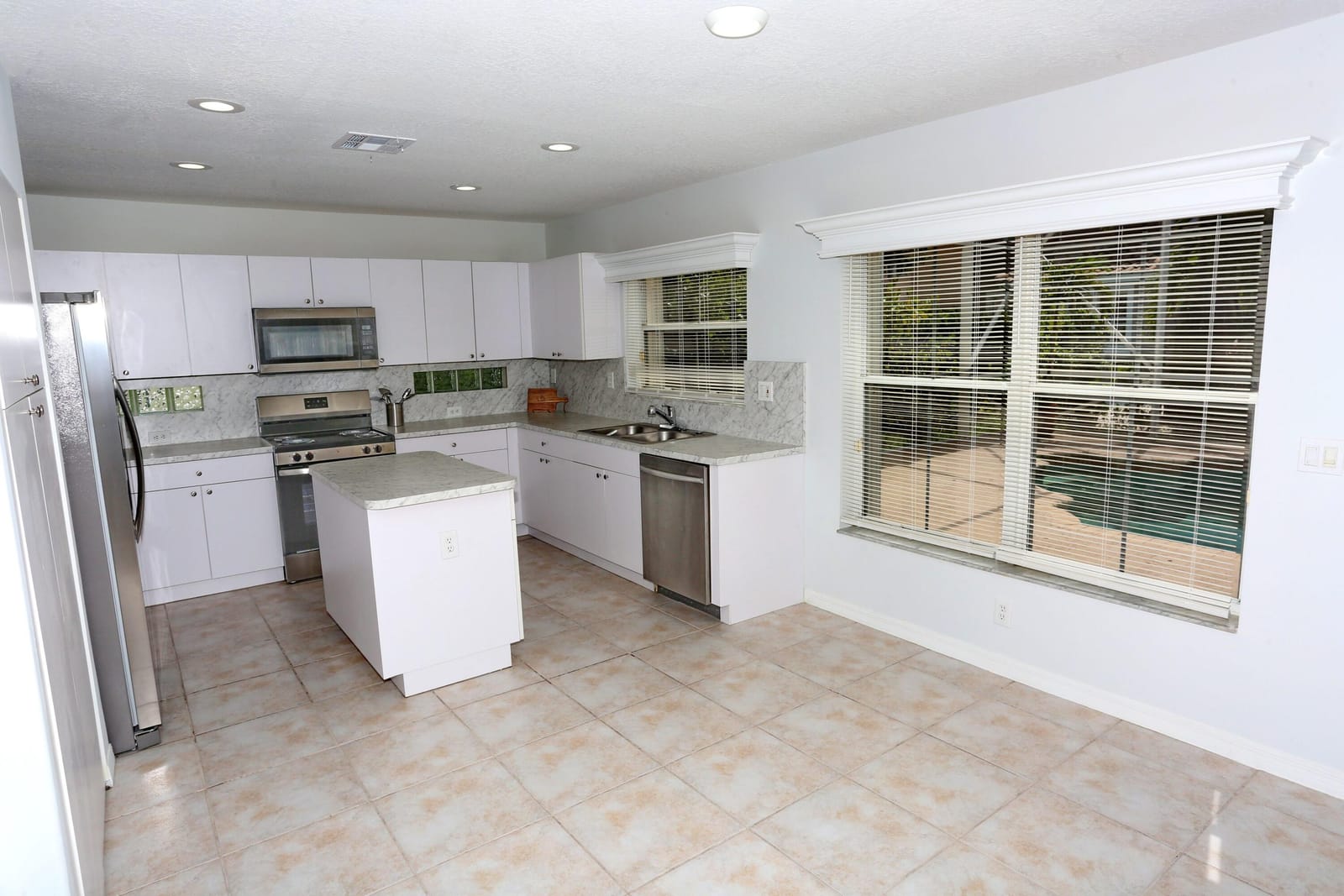 5157 NW 122nd Avenue, Coral Springs, FL 33076 photo 12
