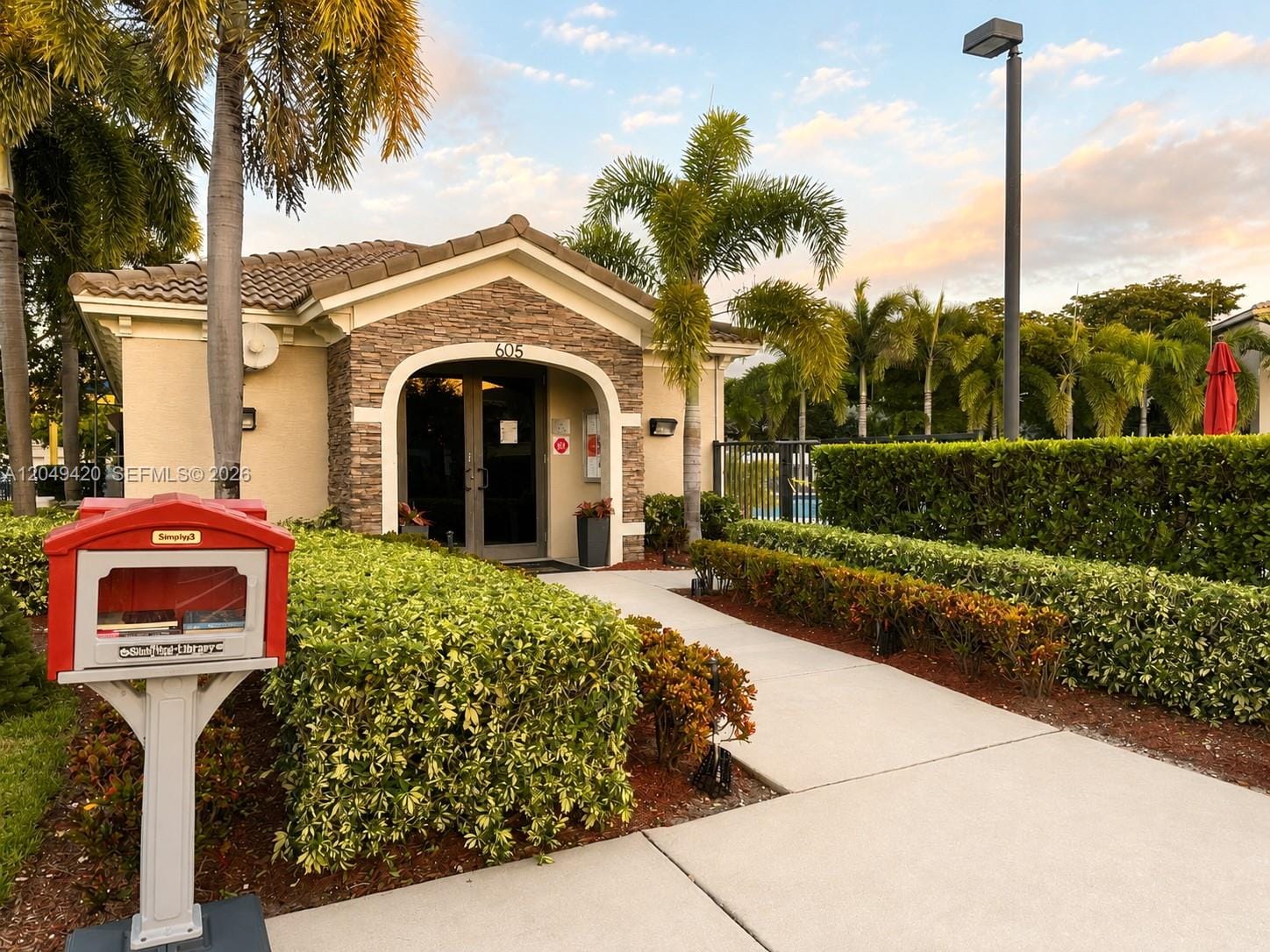 19316 NE 8th Court, Miami, FL 33179 photo 30
