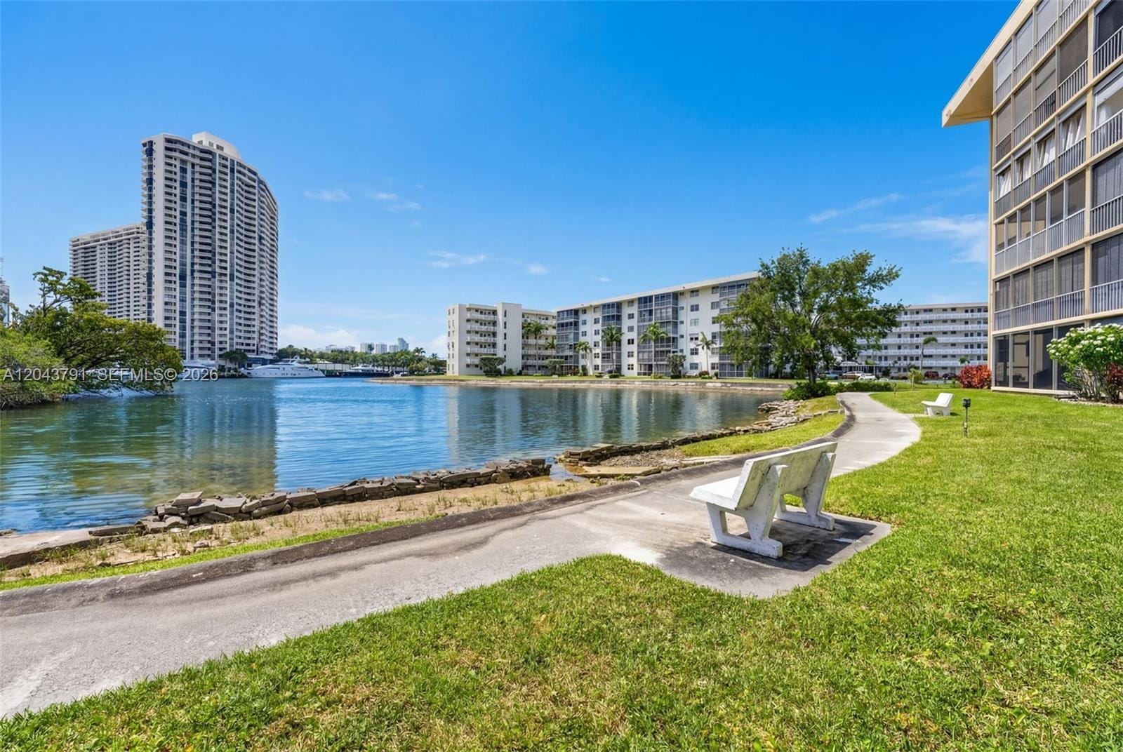 2930 Point East Drive E201, Aventura, FL 33160 photo 2