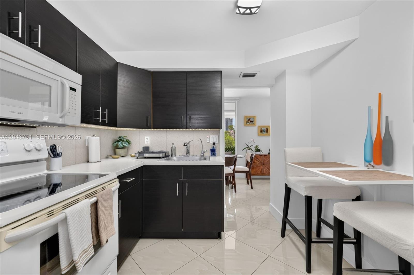 2930 Point East Drive E201, Aventura, FL 33160 photo 11