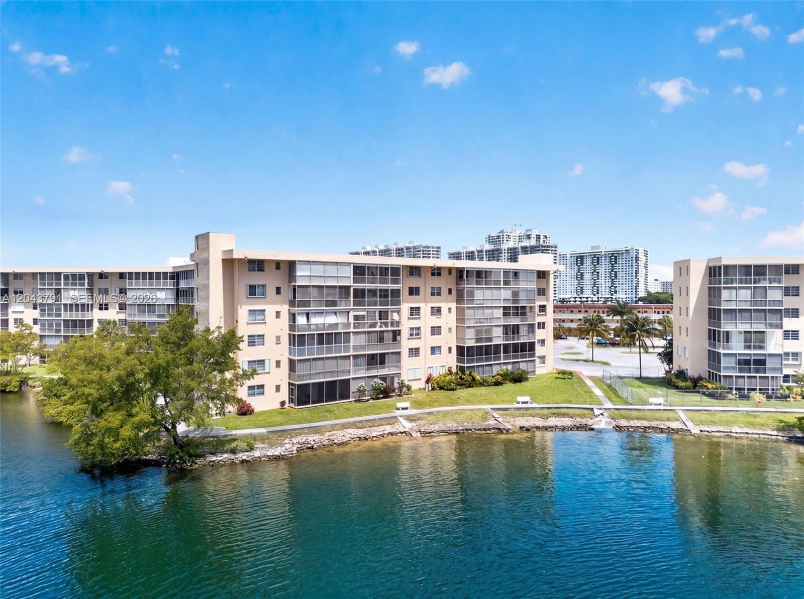 2930 Point East Drive E201, Aventura, FL 33160 photo 20