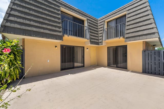 915 9th Way, Village Of Sandalwood Lakes, West Palm Beach, FL