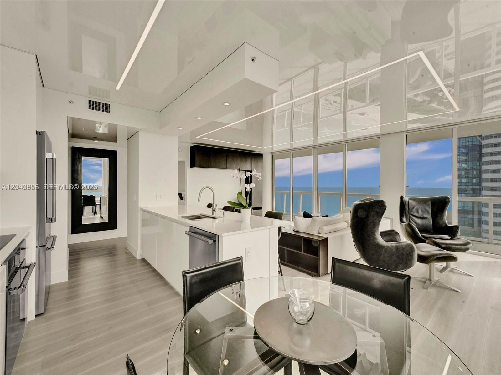 6365 Collins Avenue 2407, Miami Beach, FL 33141