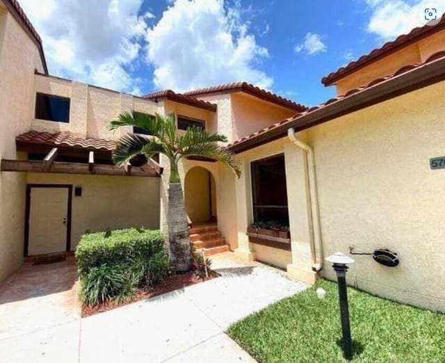 5705 Fox Hollow Drive B, Boca Raton, FL 33486