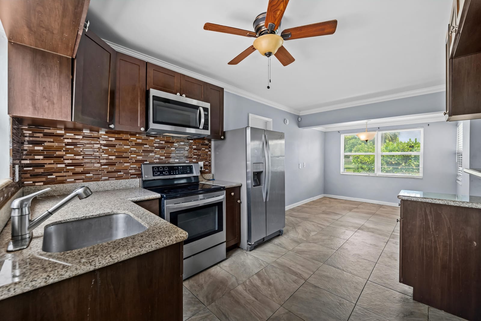 2199 NE 5th Avenue, Boca Raton, FL 33431 photo 3