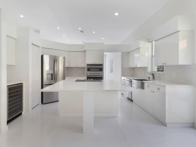 5279 Brookview Drive, Boynton Beach, FL 33437