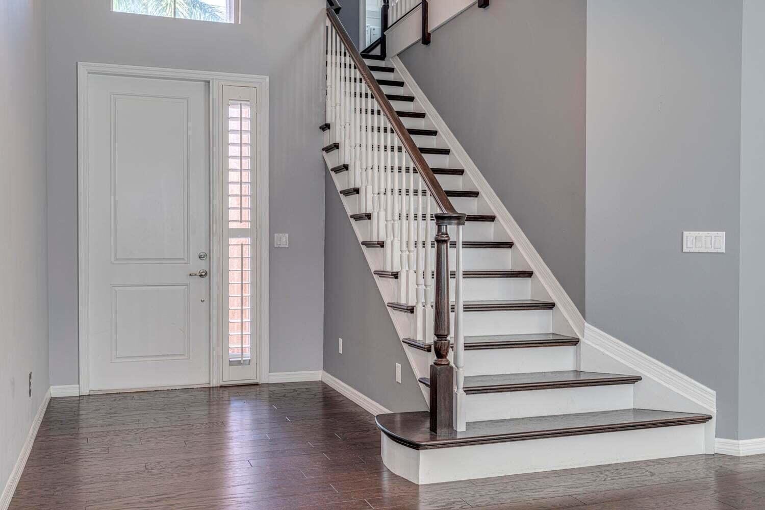 4628 Mediterranean Circle — photo 3