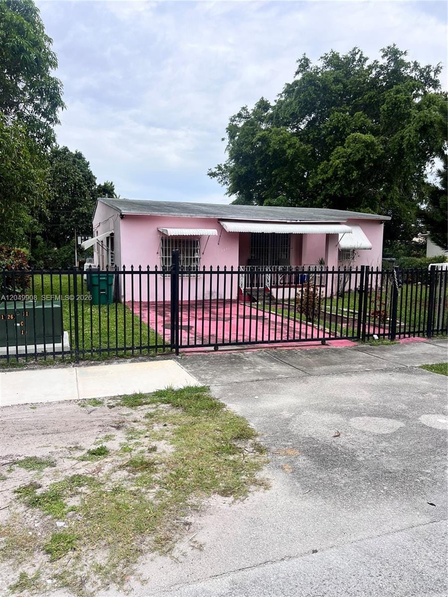 Pending home at 2251 NW 93rd Terrace, Miami, FL 33147
