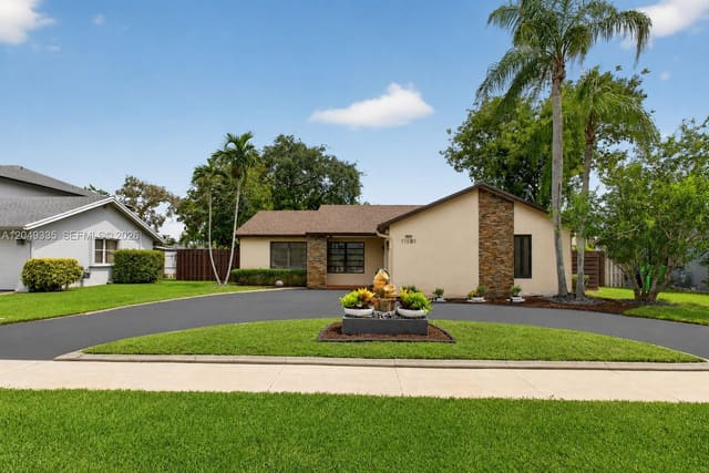 11861 NW 41st Street, Sunrise, FL 33323