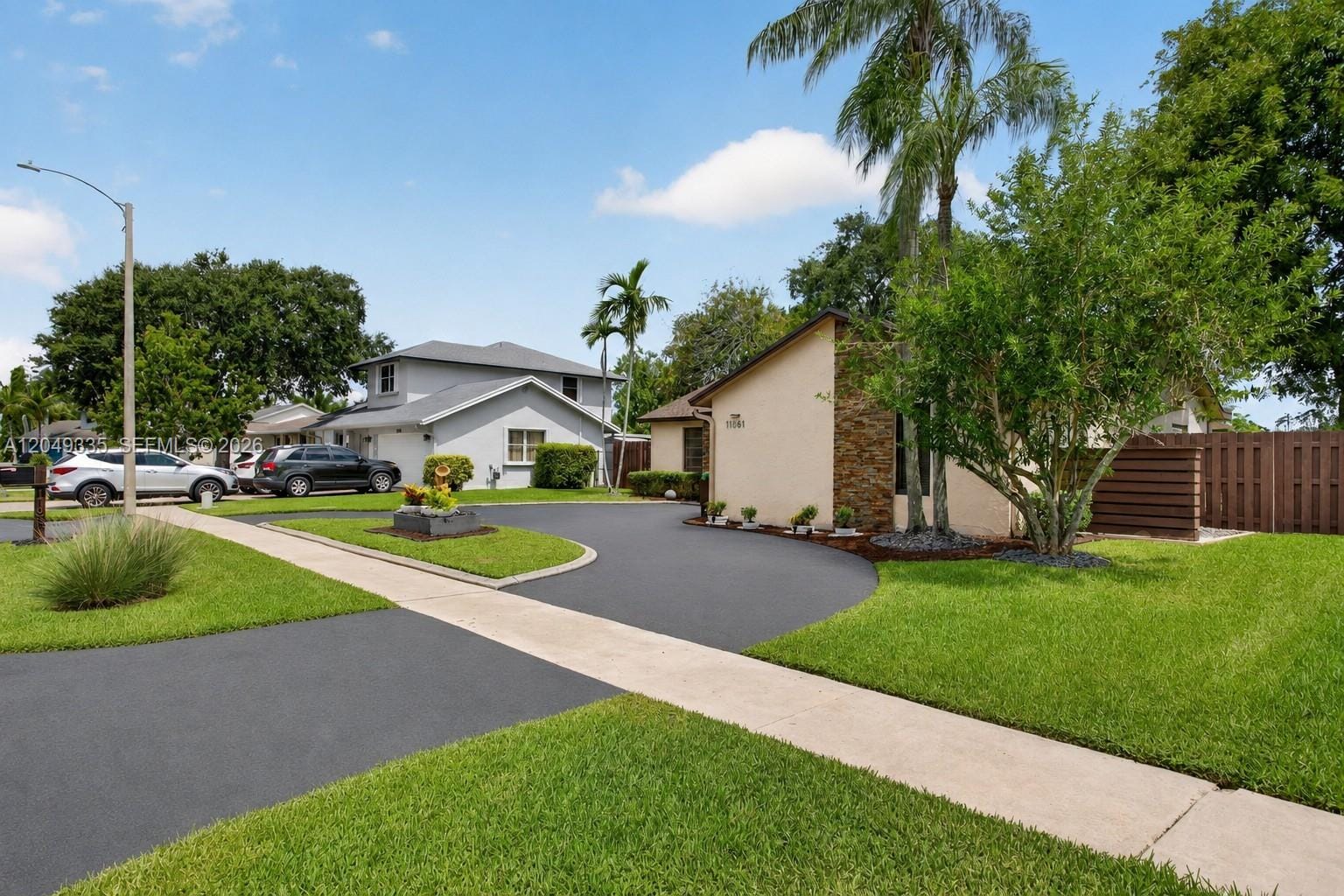 11861 NW 41st Street, Sunrise, FL 33323 photo 2