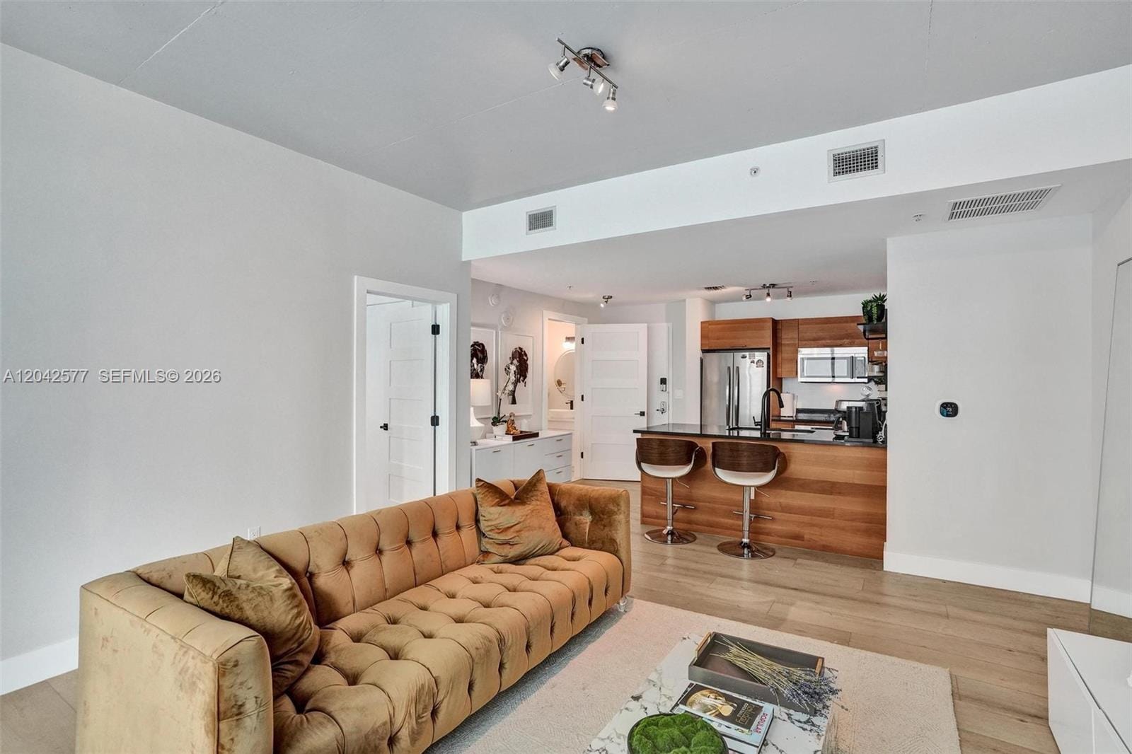 3301 NE 1st Avenue L0302 — photo 4