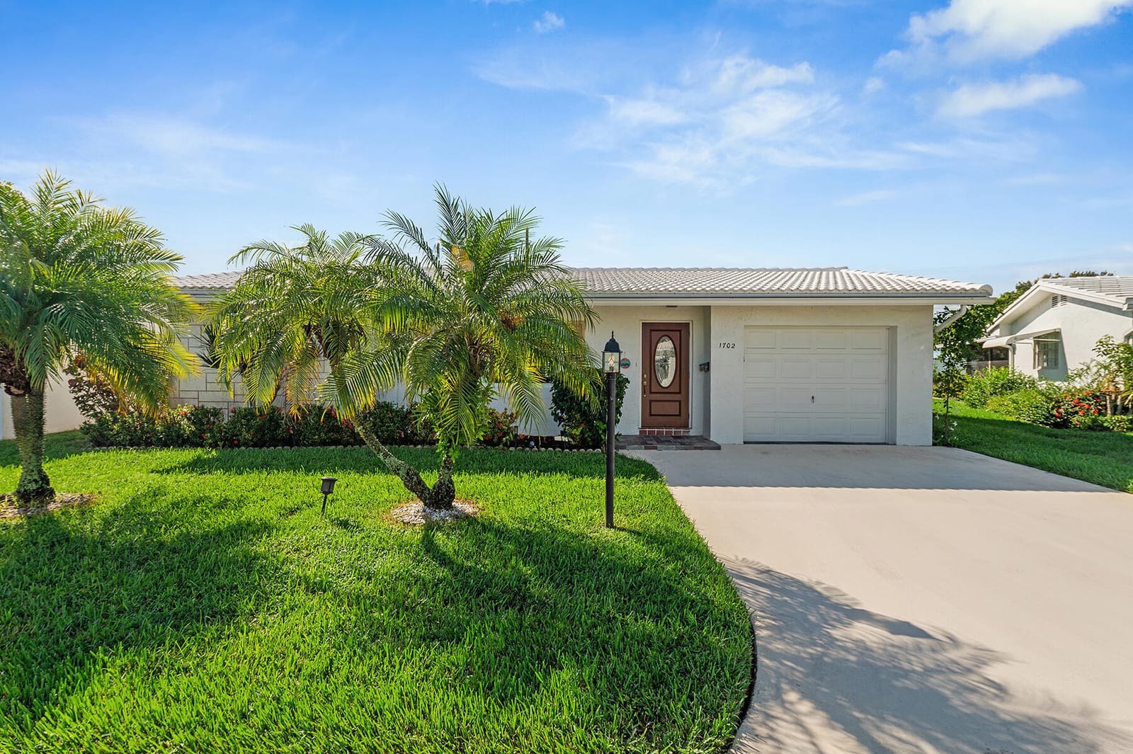 Pending home at 1702 SW 14th Avenue, Boynton Beach, FL 33426