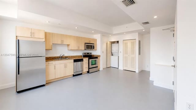 111 E Flagler Street 810, Miami, FL 33131