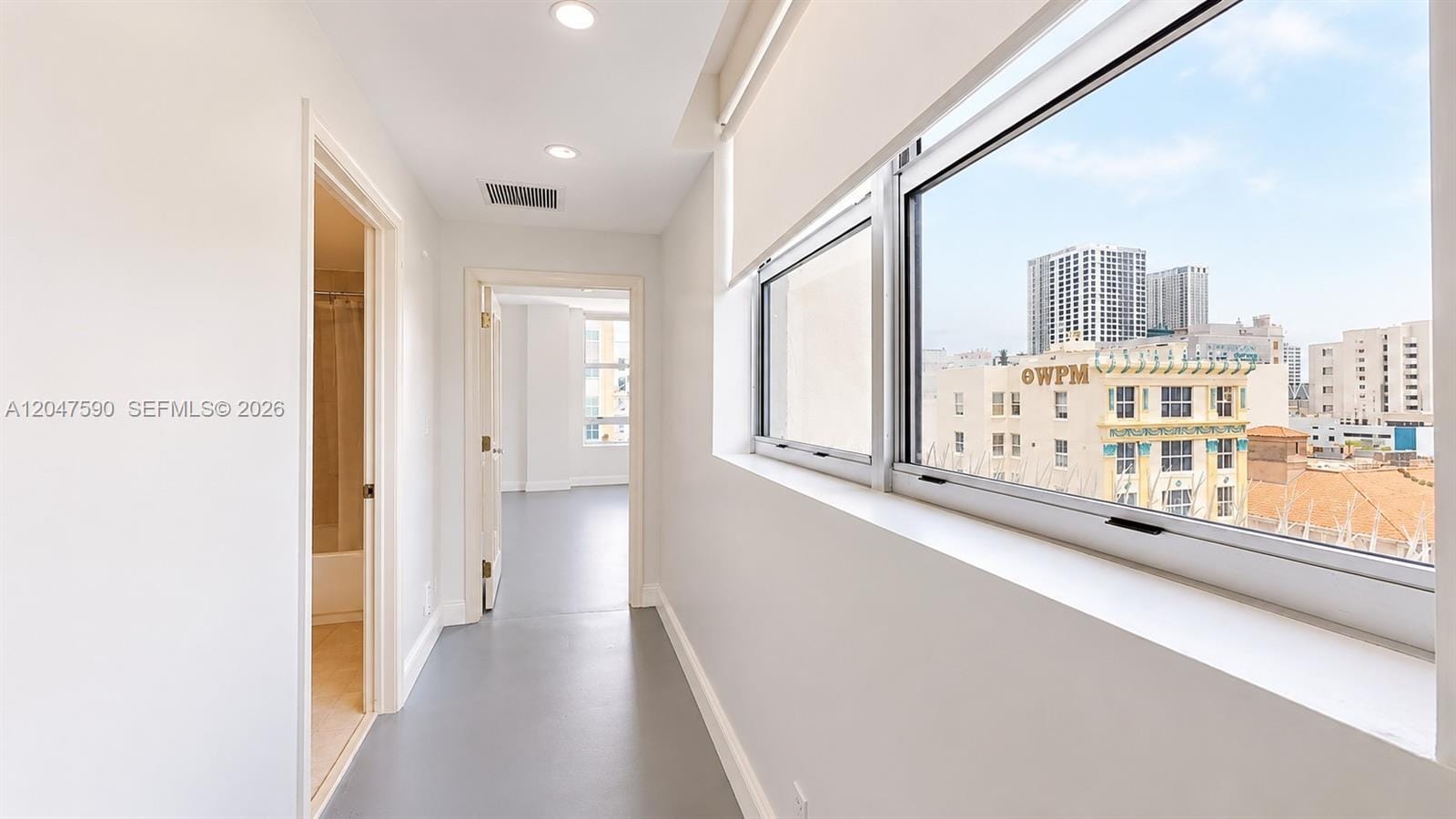 111 E Flagler Street 810 — photo 5