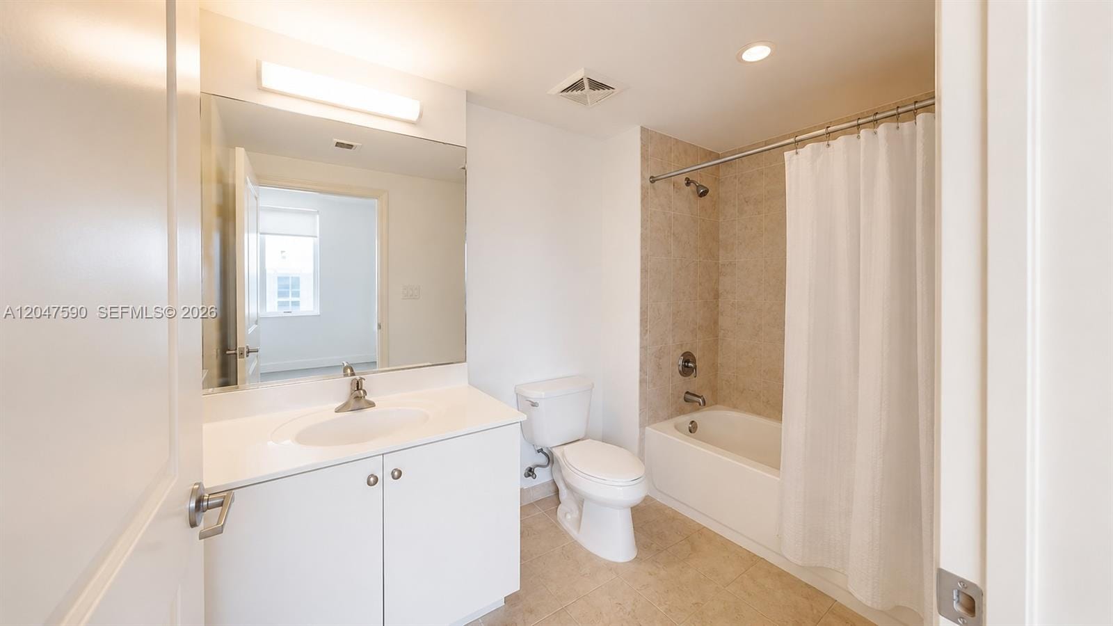 111 E Flagler Street 810 — photo 7