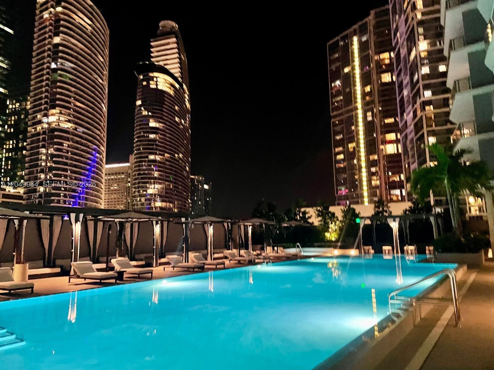 77 NE 5th Street 511, Miami, FL 33131 photo 2
