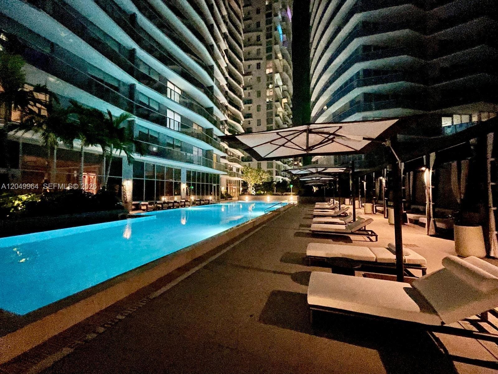 77 NE 5th Street 511, Miami, FL 33131 photo 3