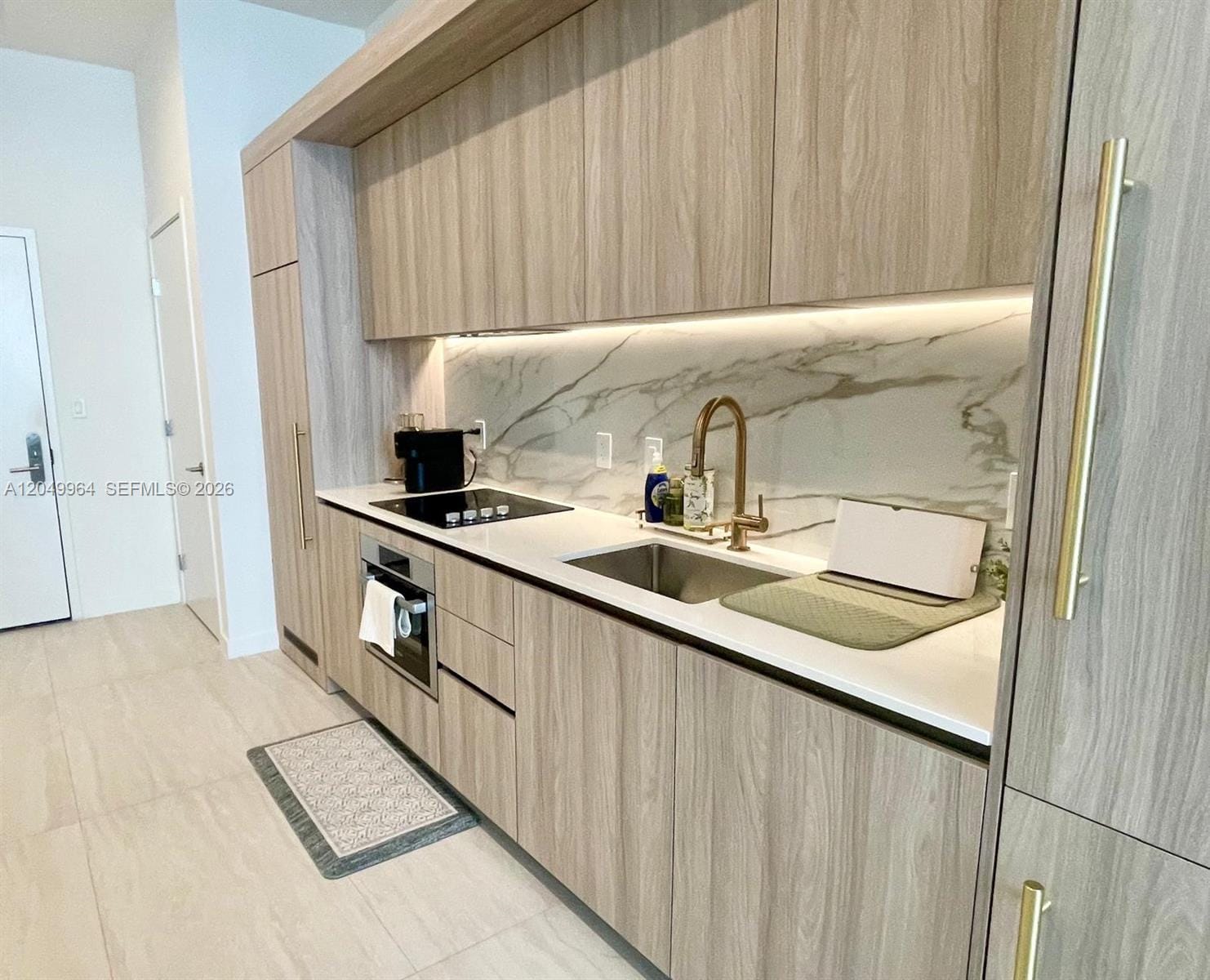 77 NE 5th Street 511, Miami, FL 33131 photo 8