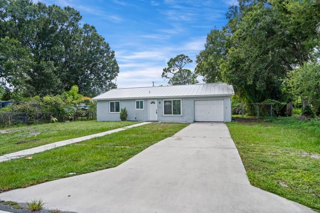 6505 Deleon Avenue, Fort Pierce, FL 34951