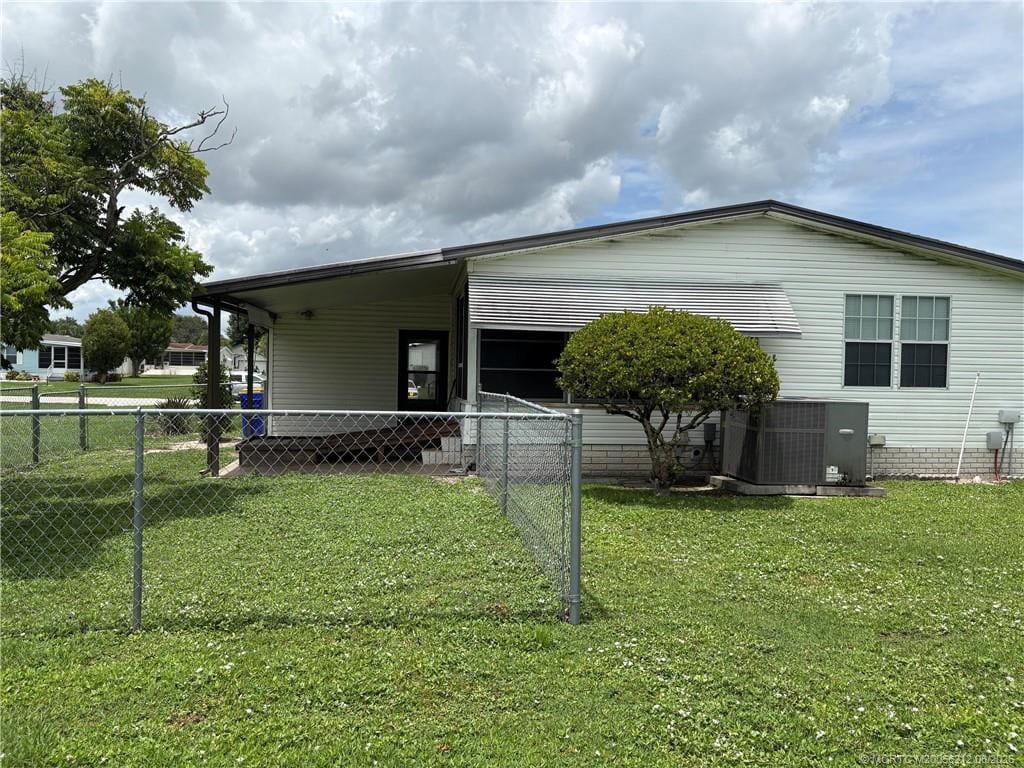 2458 SW Marquis Terrace, Stuart, FL 34997 photo 4