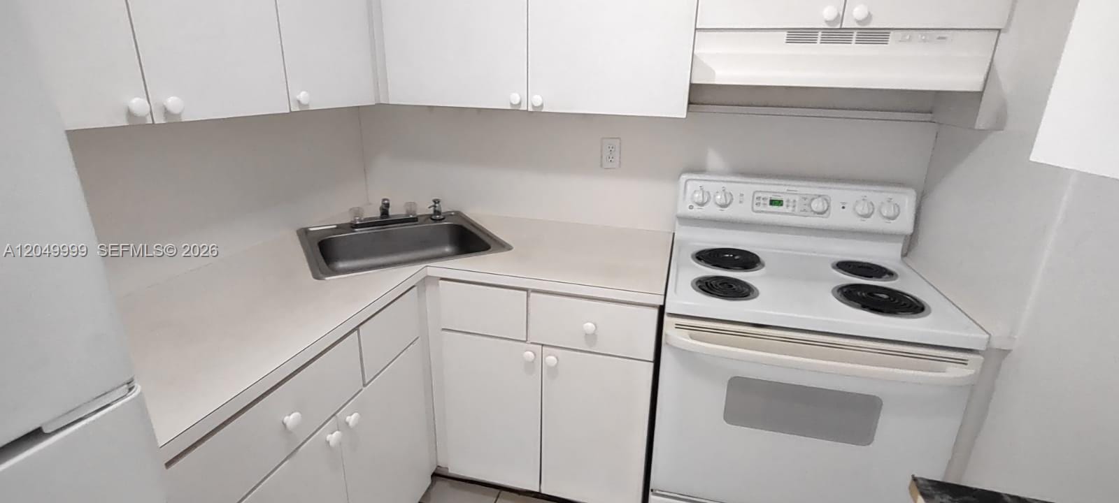 666 W 81st Street 107, Hialeah, FL 33014 photo 9
