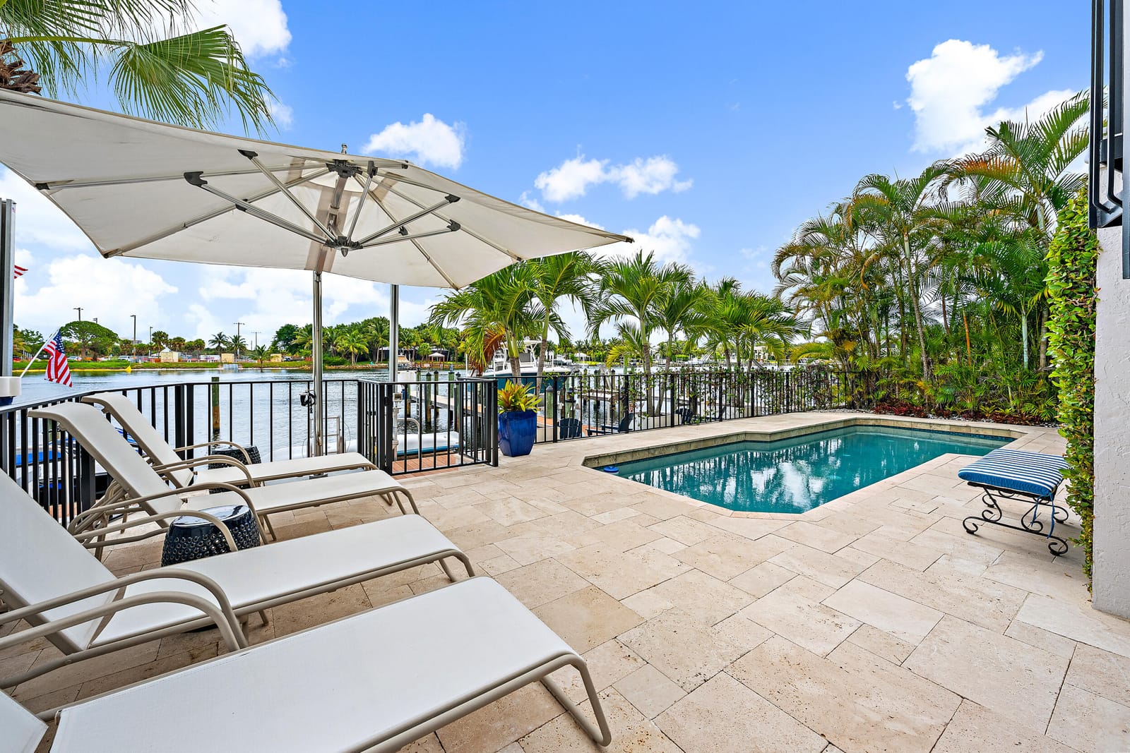 13348 Mangrove Isle Drive — photo 6