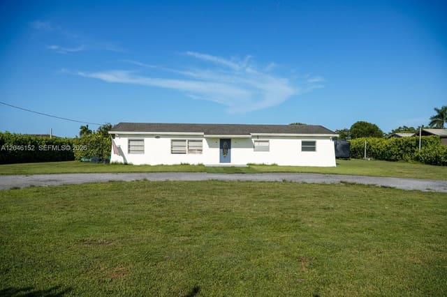 32305 SW 202nd Avenue, Homestead, FL 33030